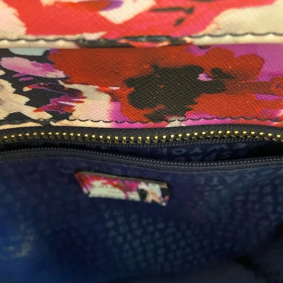 ♠️KATE SPADE♠️LOVE IT❤️STYLISH DESIGNER TO USE YEAR ROUND.EXCELLENT CONDITION. - Picture 7 of 12